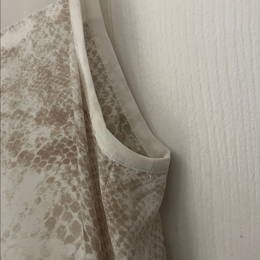 Sheer Snake Print Layered No Sleeves Top - Picture 6 of 8